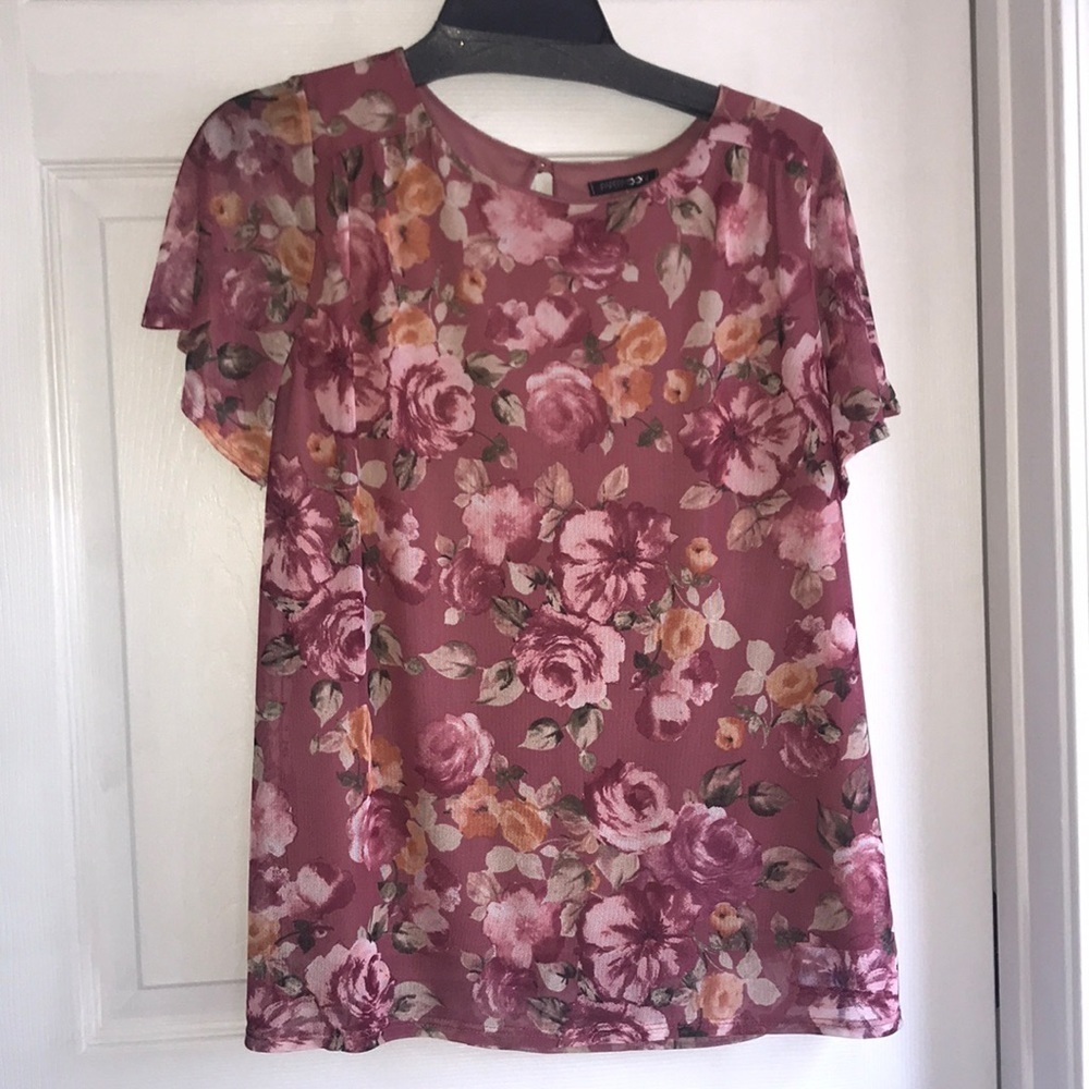 Gorgeous rose blouse M